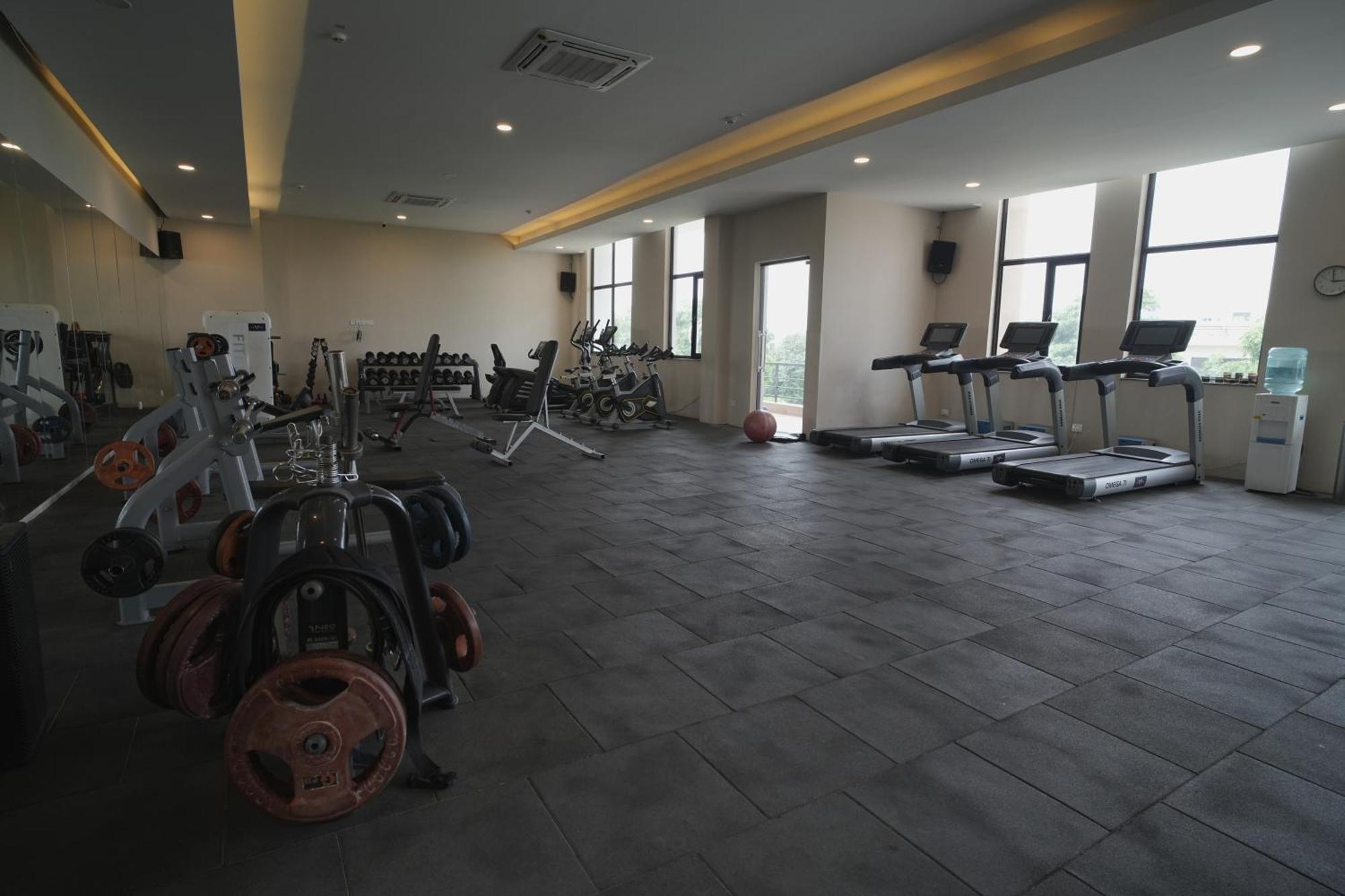 Tdi Club Retreat Sector-110 Ξενοδοχείο Mohali Εξωτερικό φωτογραφία