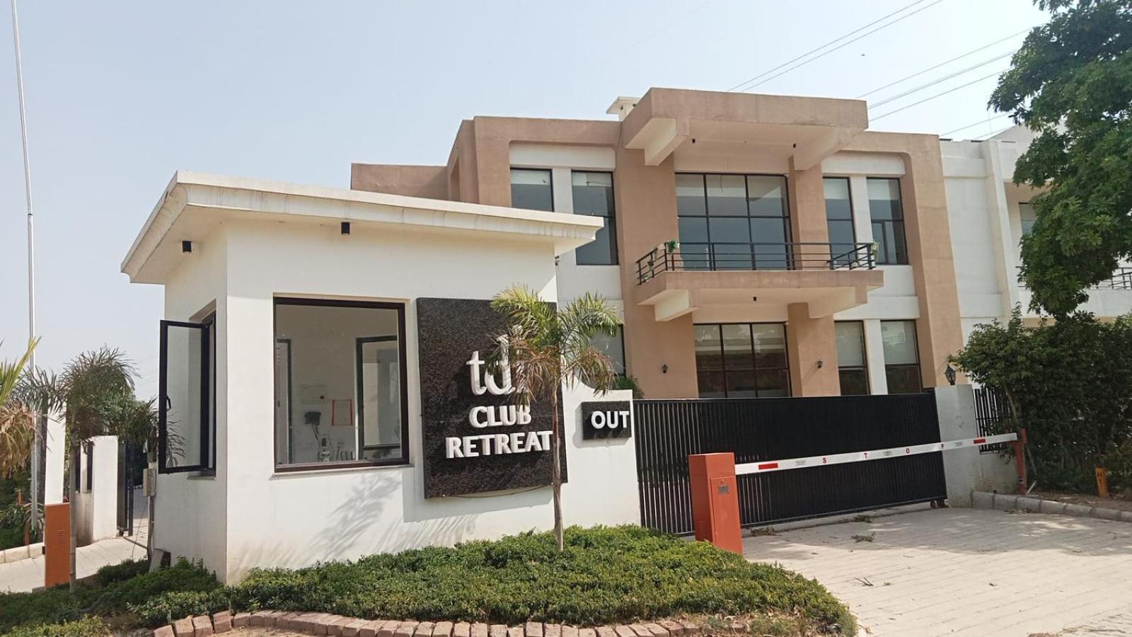 Tdi Club Retreat Sector-110 Ξενοδοχείο Mohali Εξωτερικό φωτογραφία